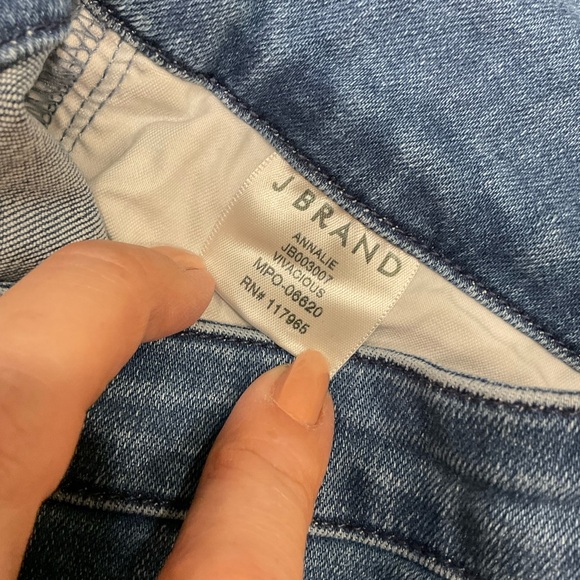 J Brand High Waist Three-Button Four-Pocket Jeans, Slim Leg, Sz 25” x 29” Inseam - Picture 6 of 14